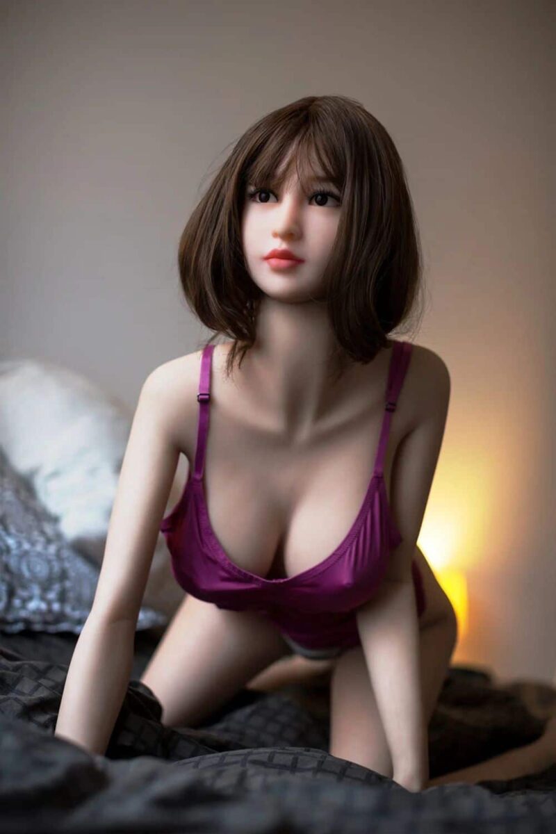Yvette-sex-doll-1